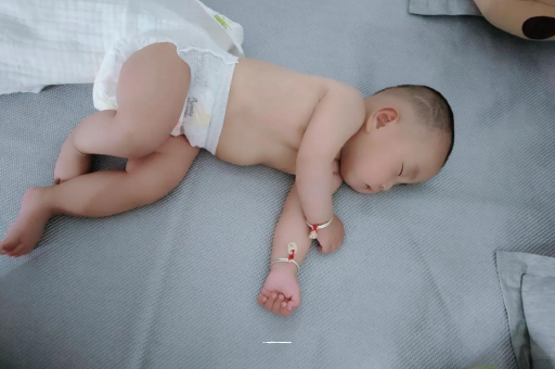巴中9个月宝宝可以吃盐吗