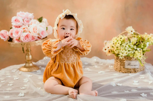 巴中小月龄宝宝频繁打喷嚏